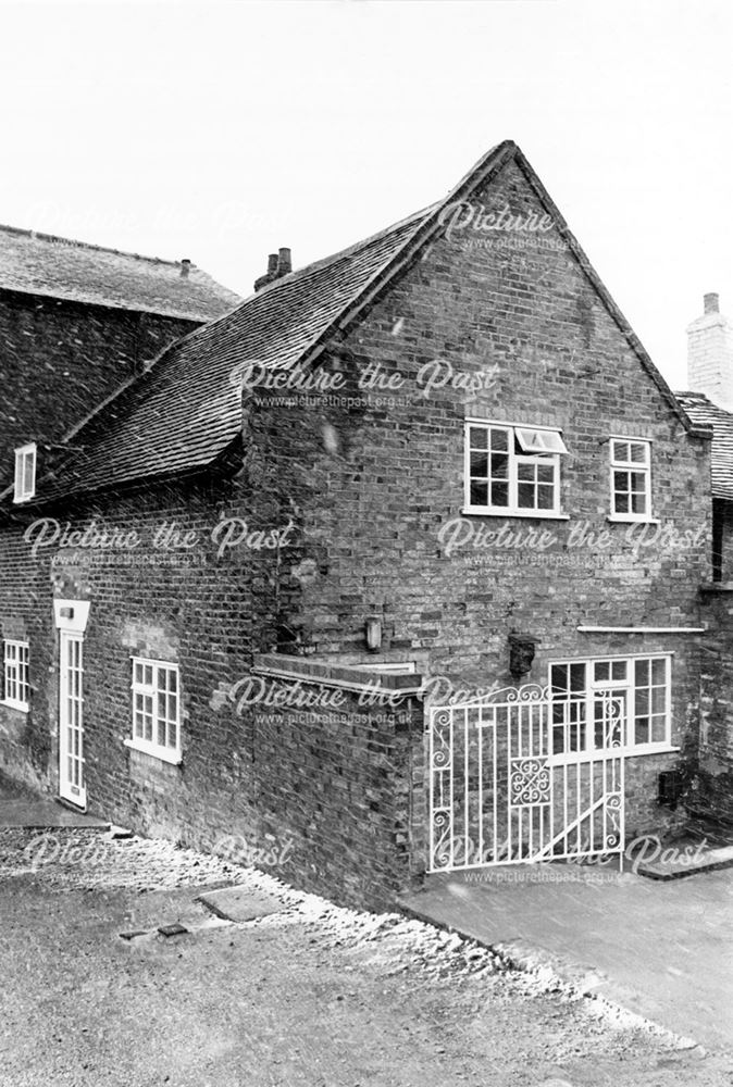 Post -Office cottage