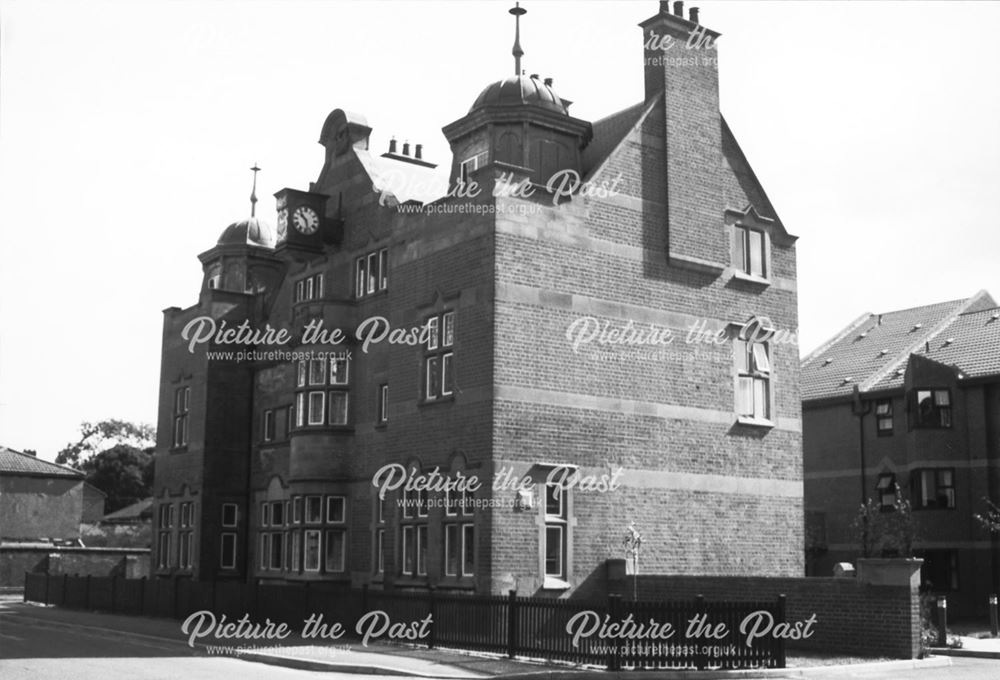 Harold Court Sheltered Housing - Reginald Street Swimming Baths