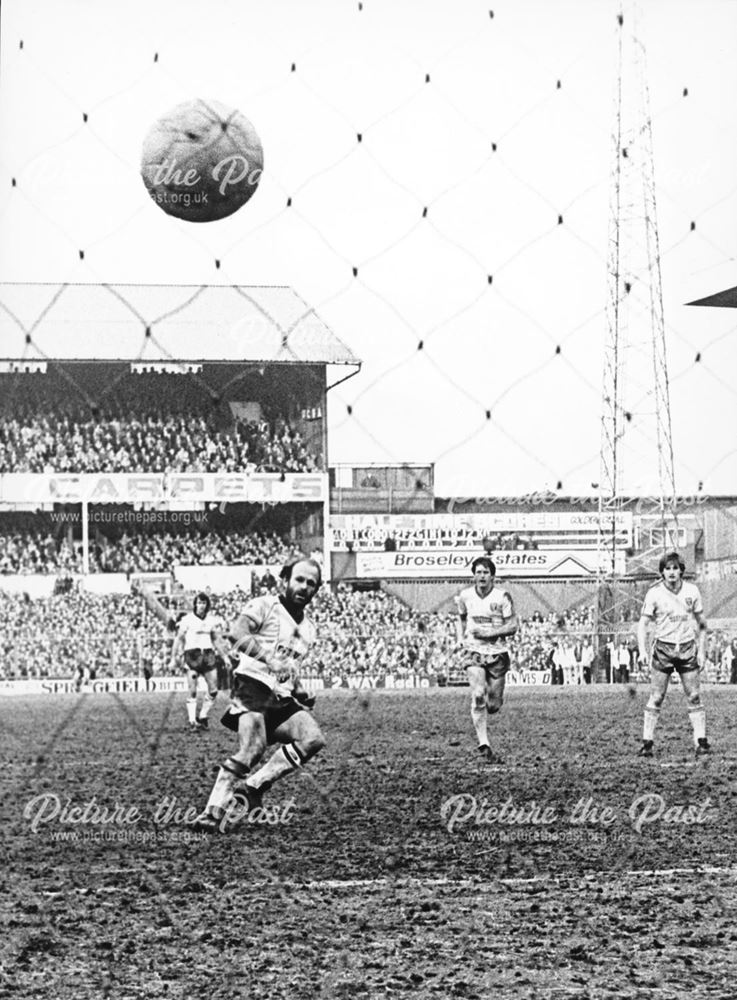 Archie Gemmill scores from the spot against Norwich City