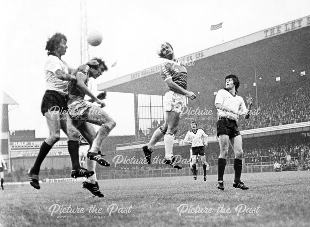 Derby County strikers Roger Davies and John Duncan