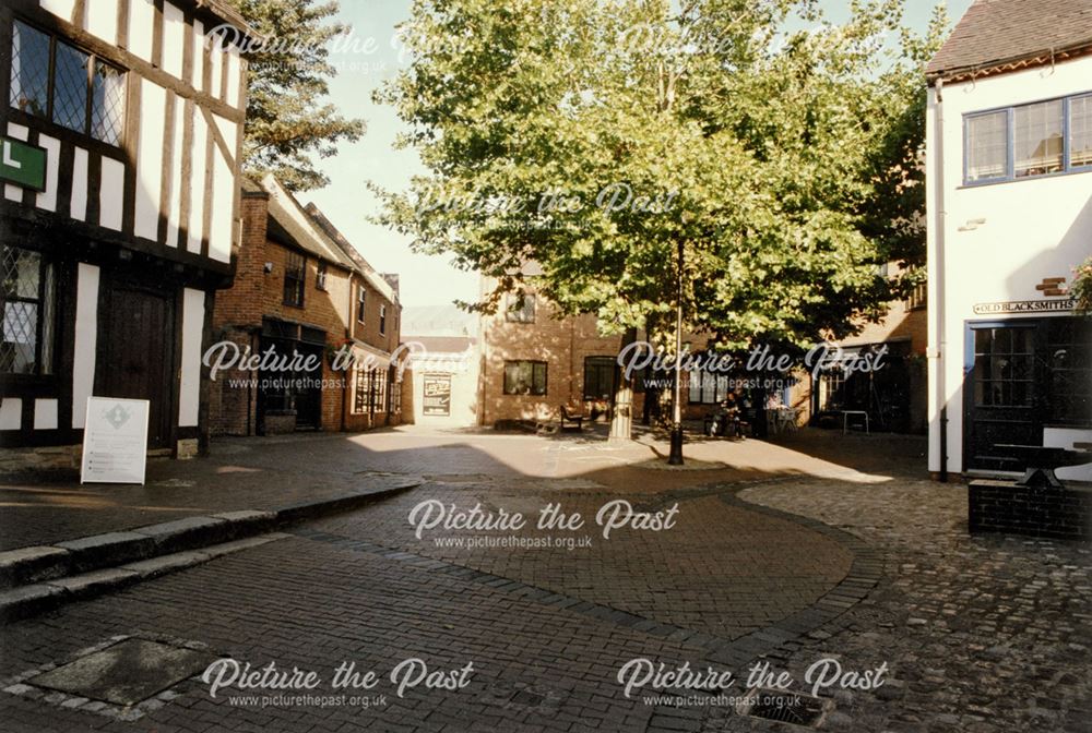 Old Blacksmith's Yard, Sadler Gate