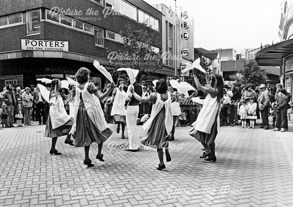 'Morris' dancing girls on Albion Street