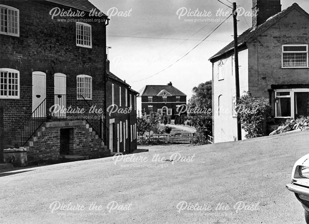 The approach road to the Old Cavendish Bridge over the River Trent