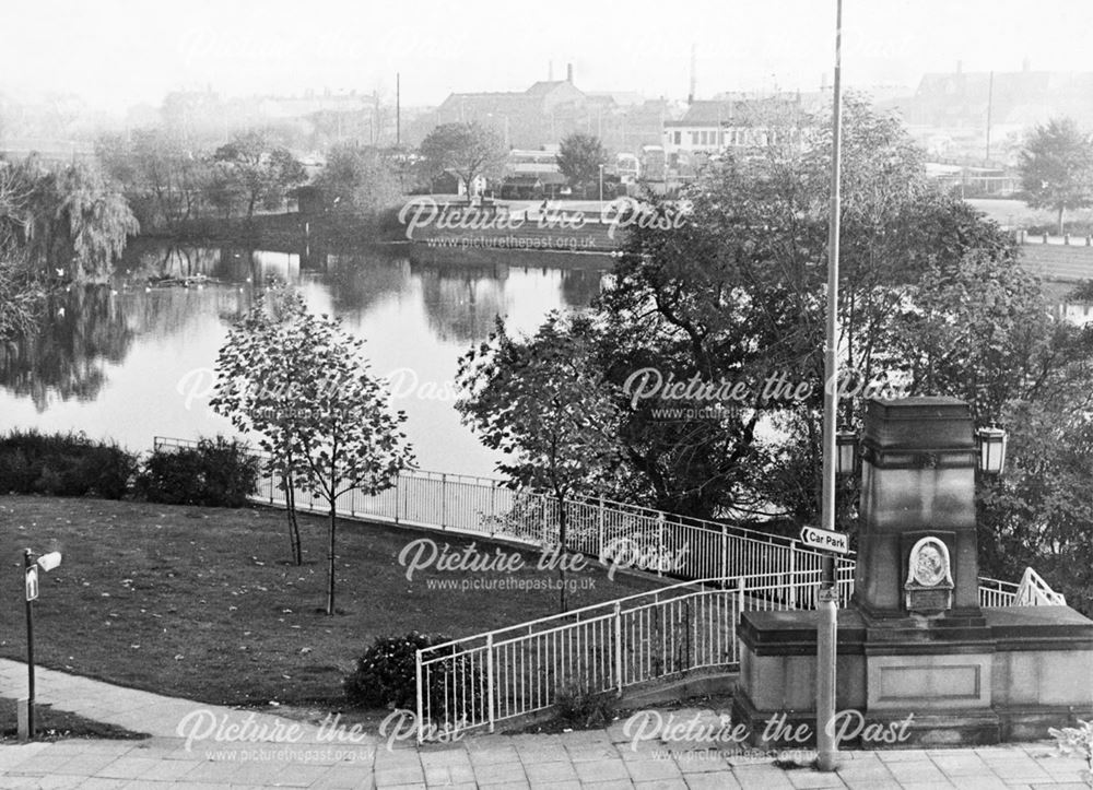 Riverside Gardens and River Derwent