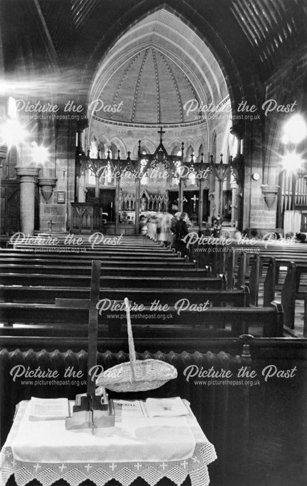 St James' Church -interior