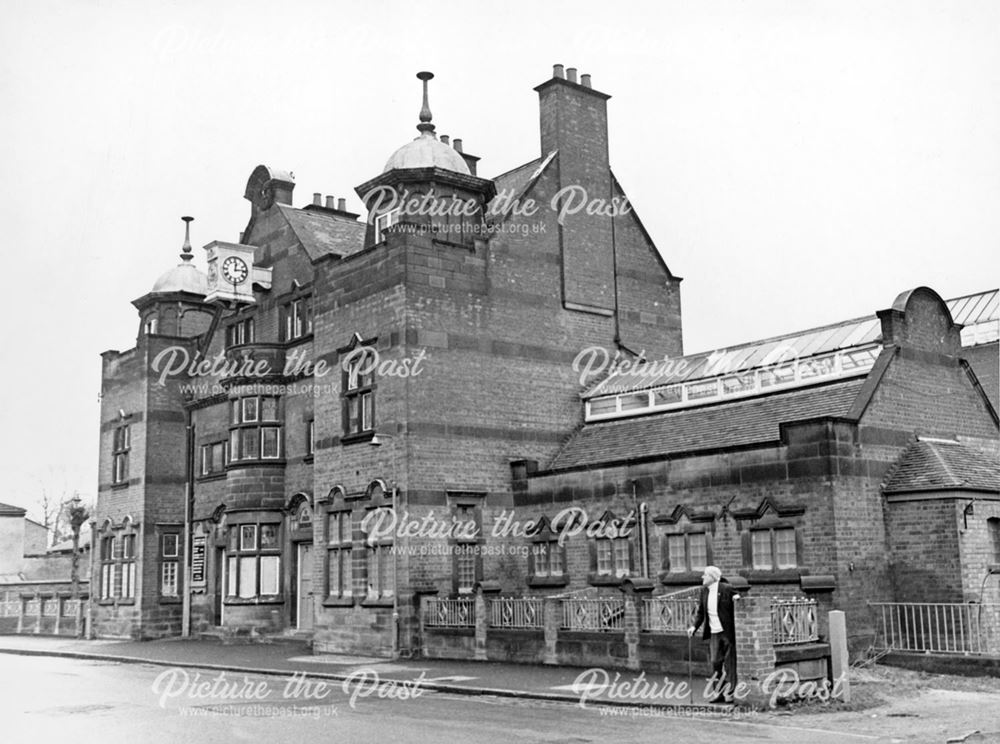 Reginald Street Swimming Baths