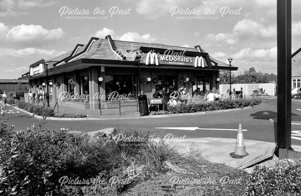 Macdonald's - Drive Thru' - Restaurant