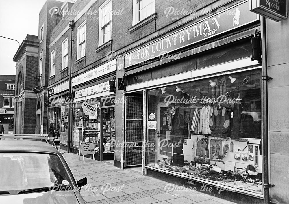 Shops in Queen Street