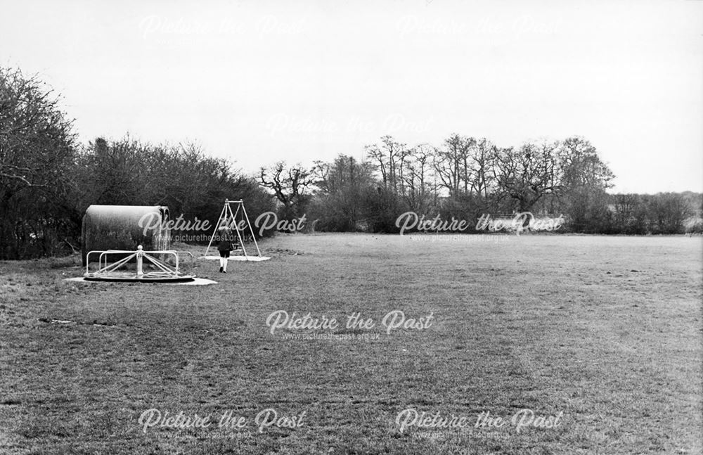 Fields and children's play area viewed from Havenbaulk Lane