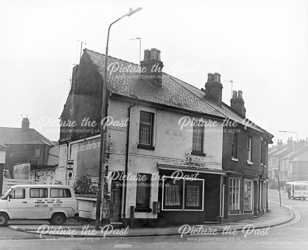 St Thomas' Road