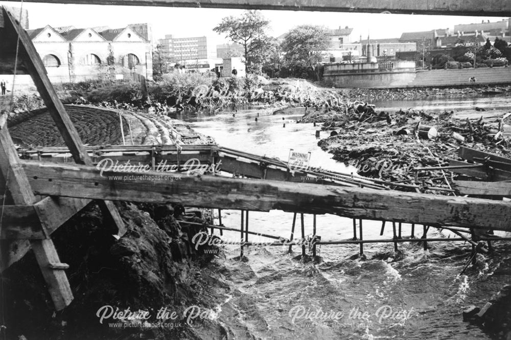 Long Bridge area development of Inner Ring Road - view next to wier