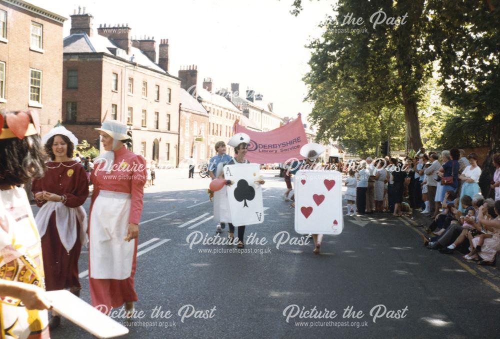 Derby Carnival goes alnong Friargate