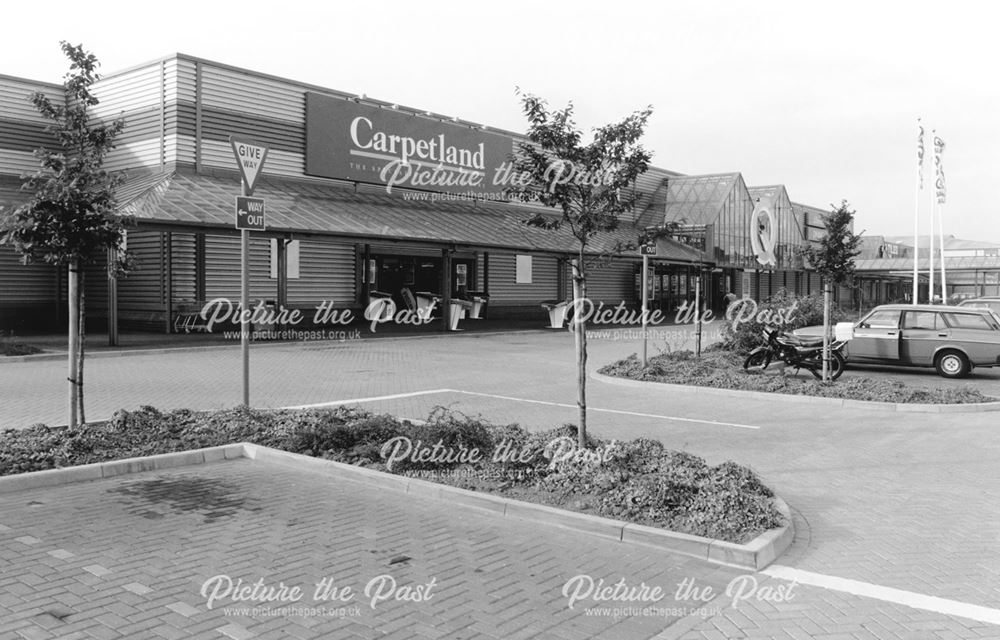 Meteor Centre,shop frontage and car park