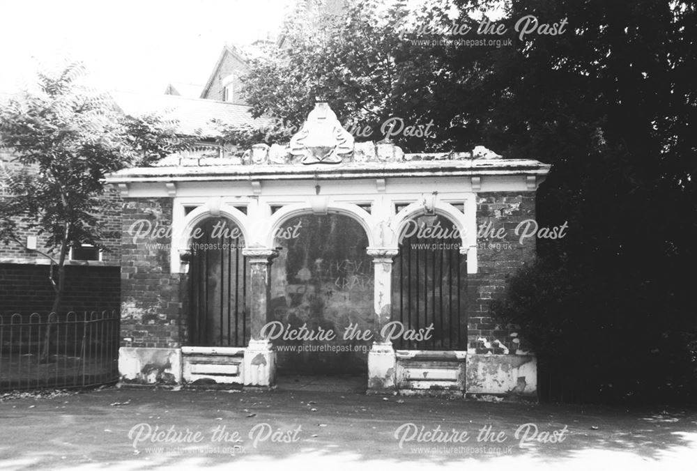 Arbour in the Arboretum, near Arboretum Square entrance