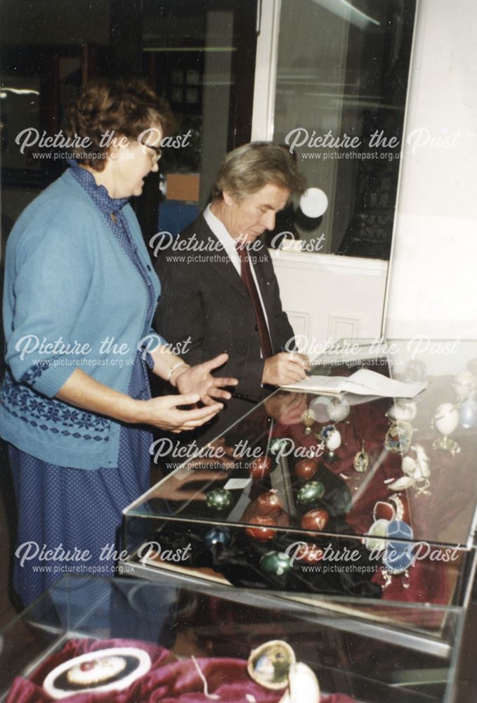 Presentation of Lithuanian Egg Craft