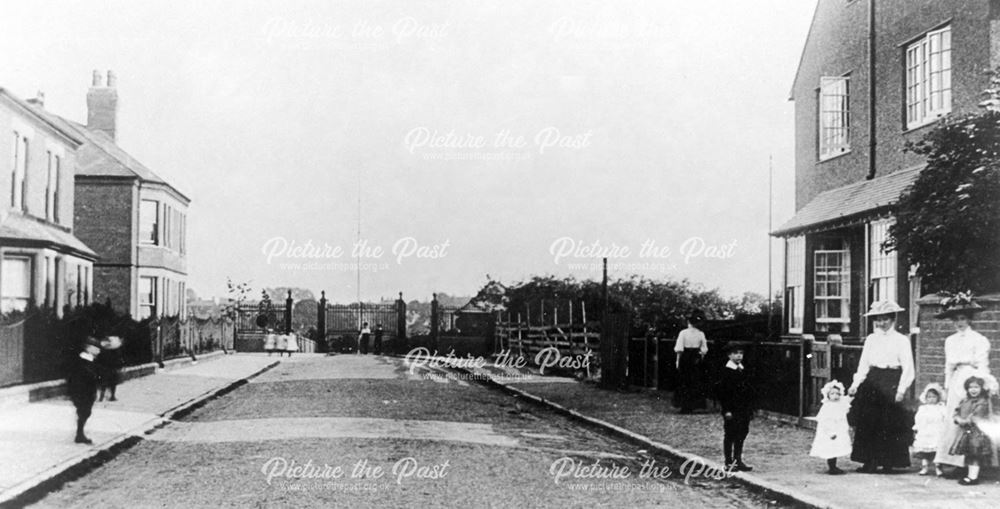 Normanton Park Gates