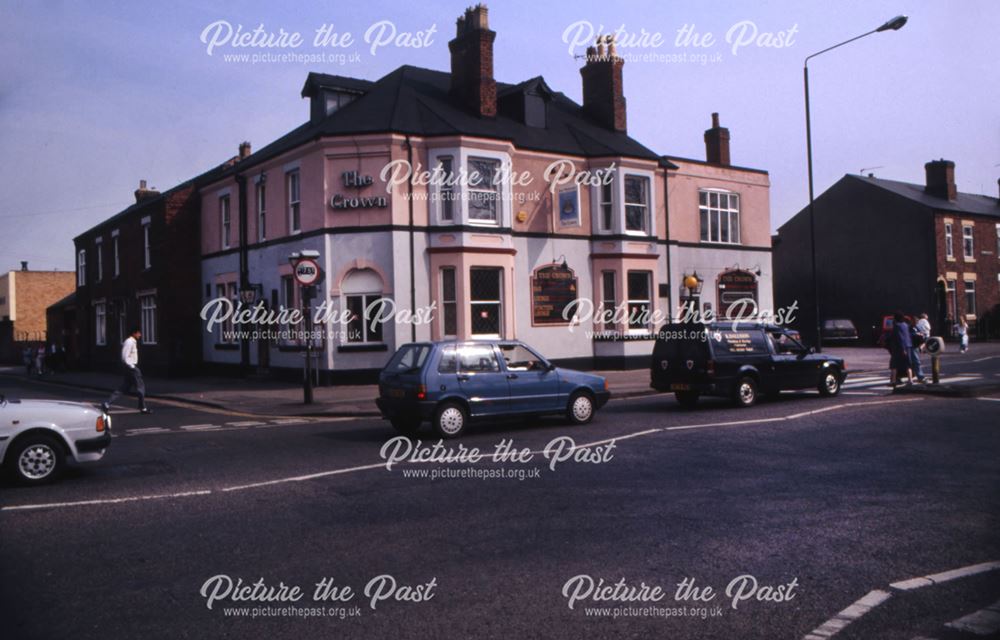 The Crown (Hotel) on the corner of Chelleston Road and Uppermoor Road