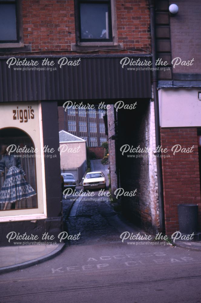 Entrance way leading to George Yard