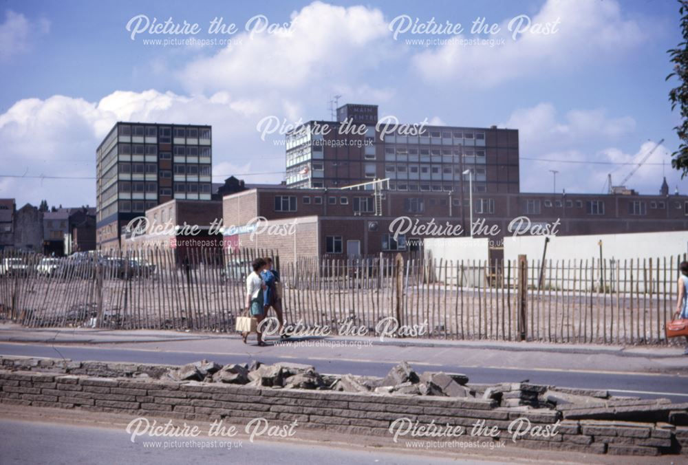 View of Main Centre from Traffic Street