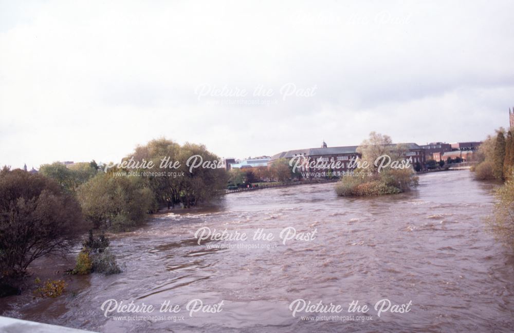 River Derwent swells near Council House