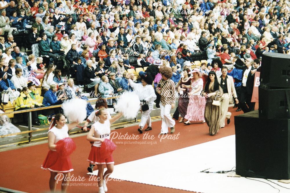 BBC cheerleaders and 1970's parade