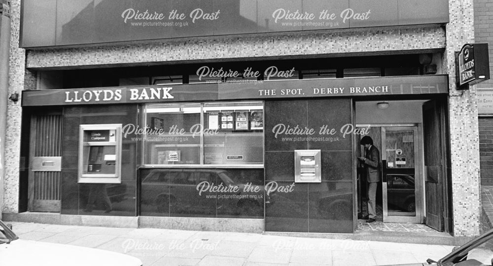 Derby branch of Lloyds Bank, 1989