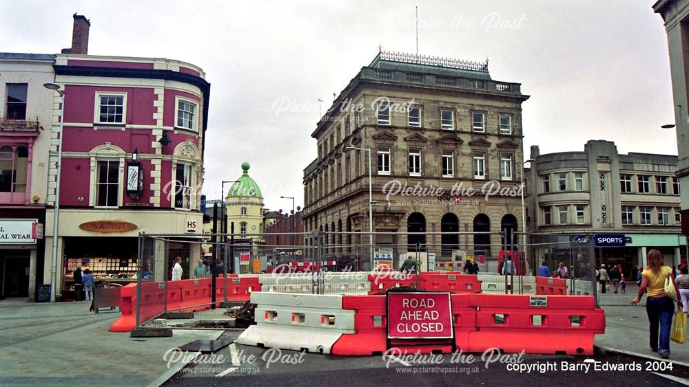 Victoria Street closed 