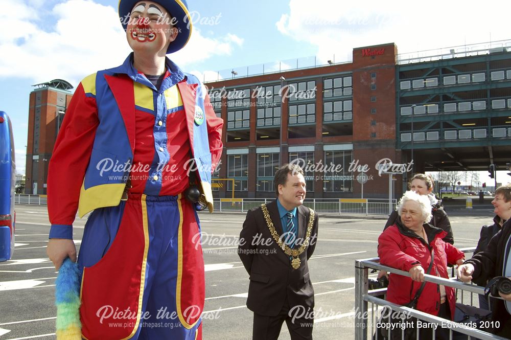 New Bus Station Councillor Marshall meets the people 