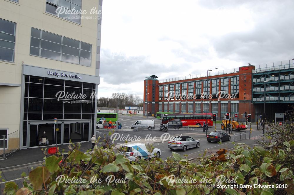 New Bus Station entrance from Eagle Market terrace 