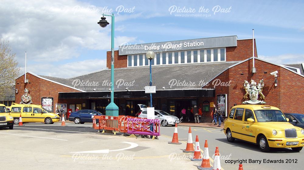 Midland Station entrance 