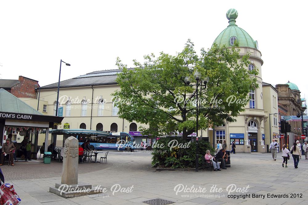 Osnabruck Square general scene 