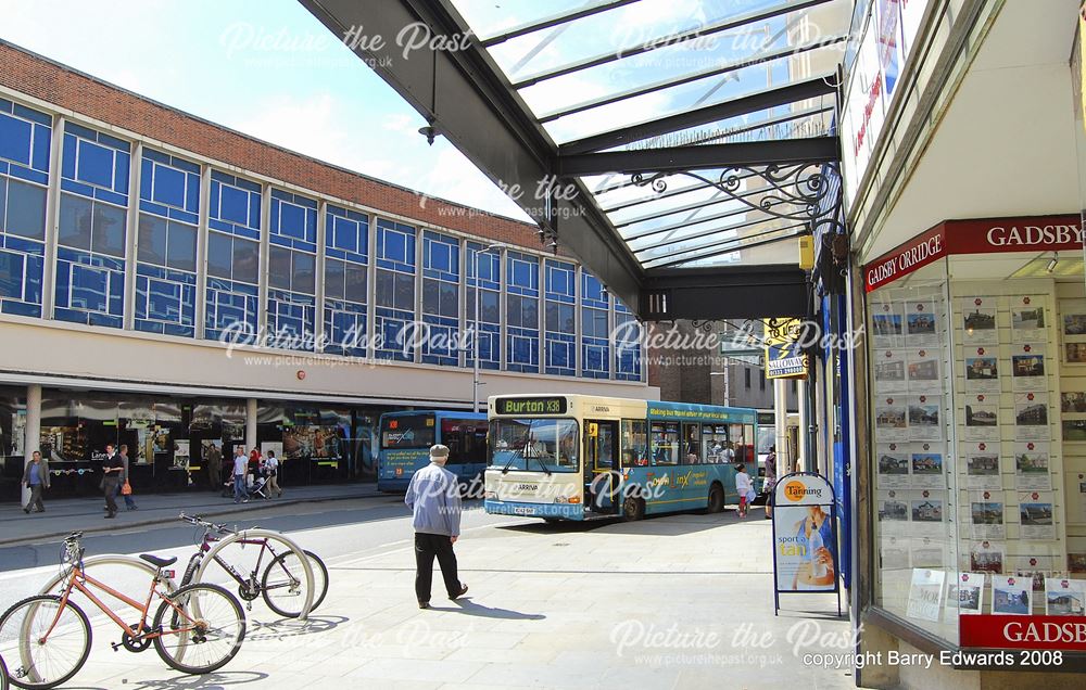 Arriva Dennis Dart 2242, Victoria Street general view with, Derby