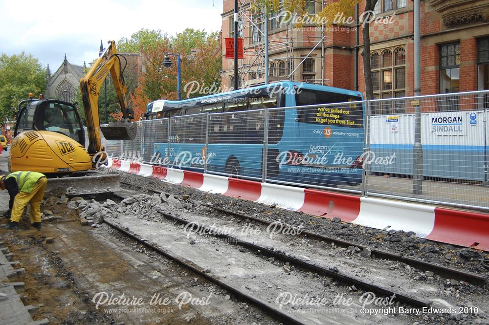 Arriva Optare Versa 2985, Wardwick tramrails exposed and, Derby