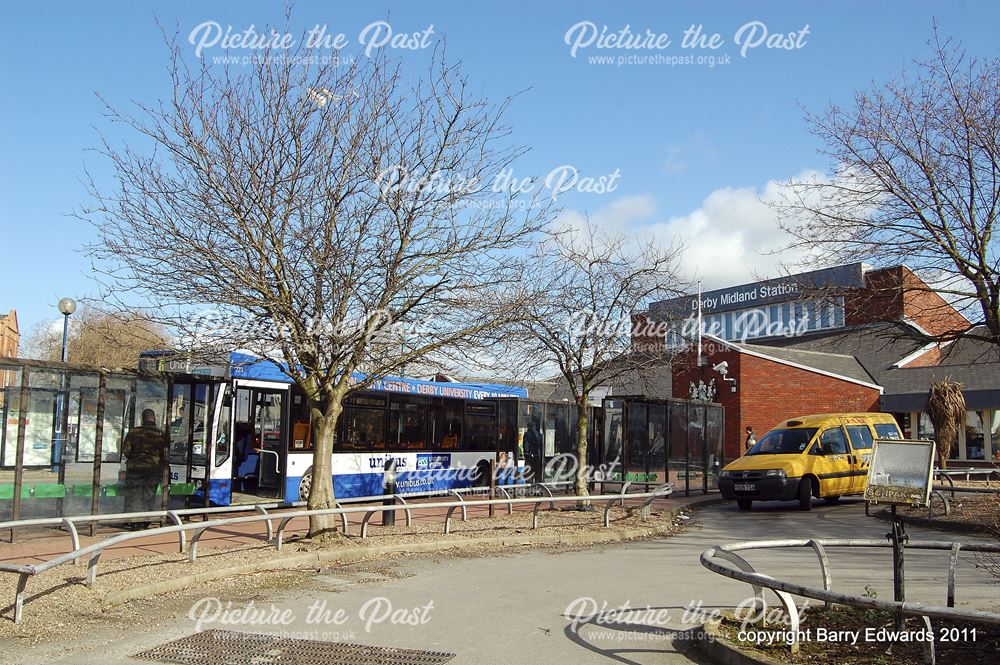 Midland Station Unibus Optare Excel 230