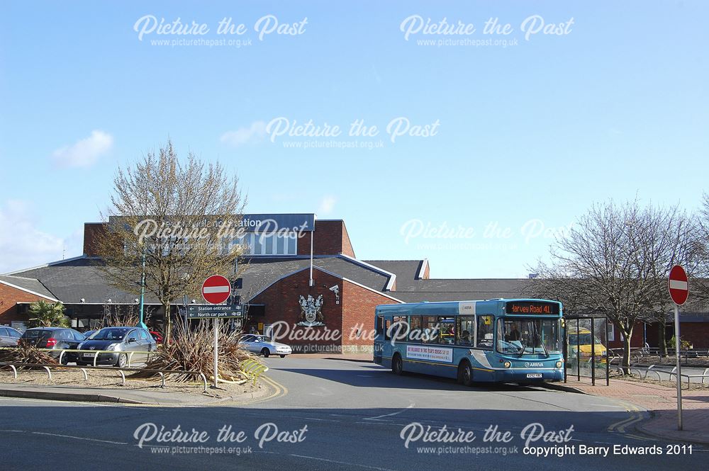 Arriva Dennis Dart 2252, Midland Station, Derby