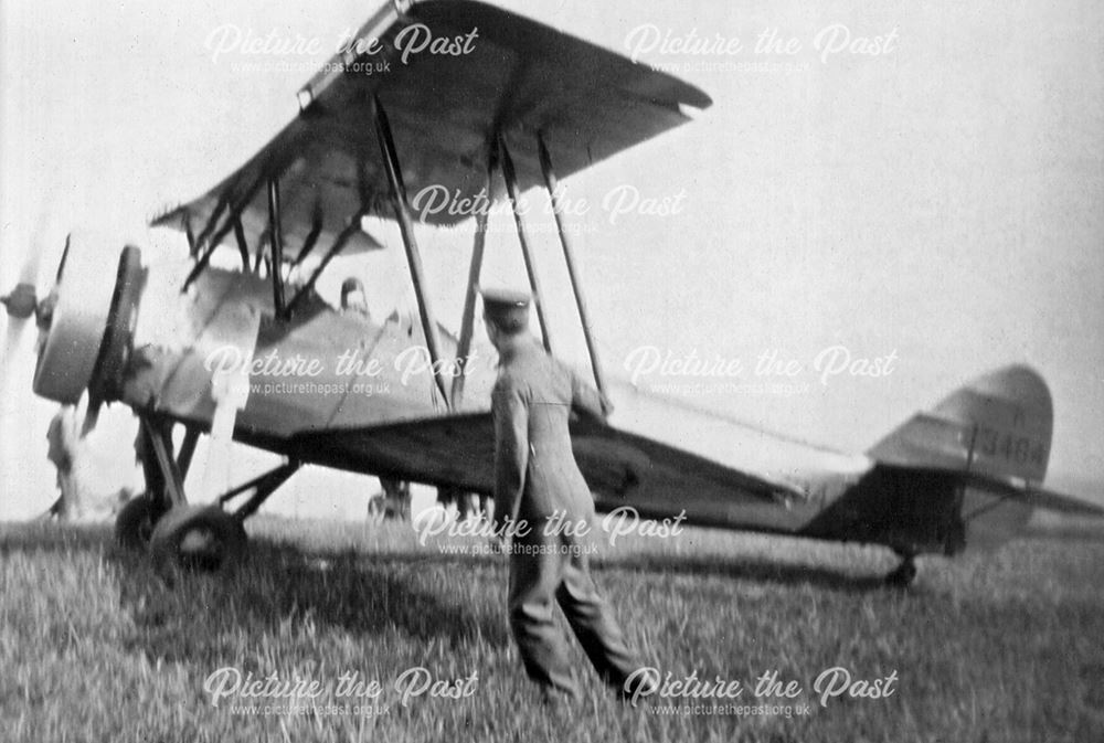 Plane landing at Poolsbrook, c 1915?